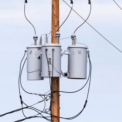 Op maat gemaakte uitgangsspanning Olie gevulde transformator 10kva 25kva 50kva 75kva 100kva 167kva
